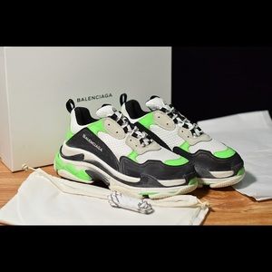 Shoes - Balenciaga Triple S Shoes - Balenciaga Triple S